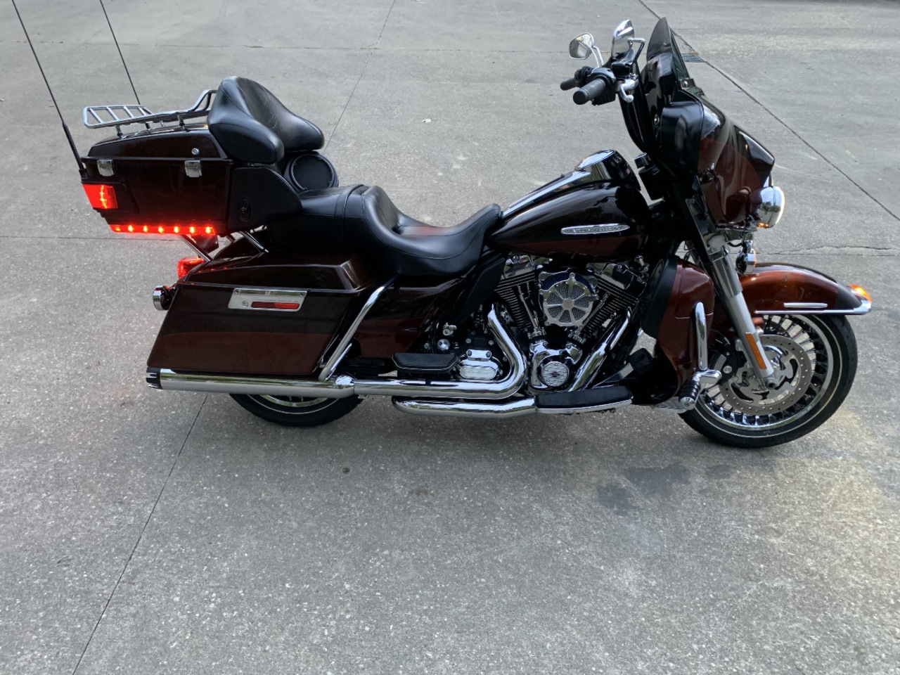 2011 Harley Davidson  FLHTK Electra Glide Ultra Limited 